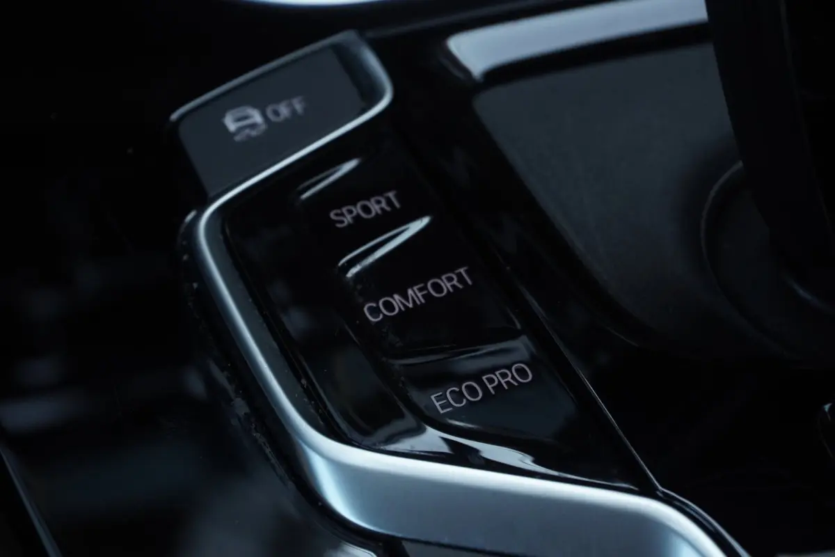 XDrive30e Executive+Led+Navigatie+Volleder+SOH 90%+ Stoel-verw+Vitrual+Elek-trekhaak+app-carplay+ 2 opladers = SUPER PRIJS