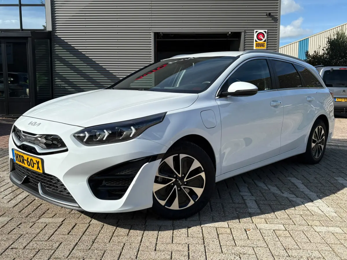 1.6 GDI PHEV DynamicLine GARANTIE, NIEUW STAAT !