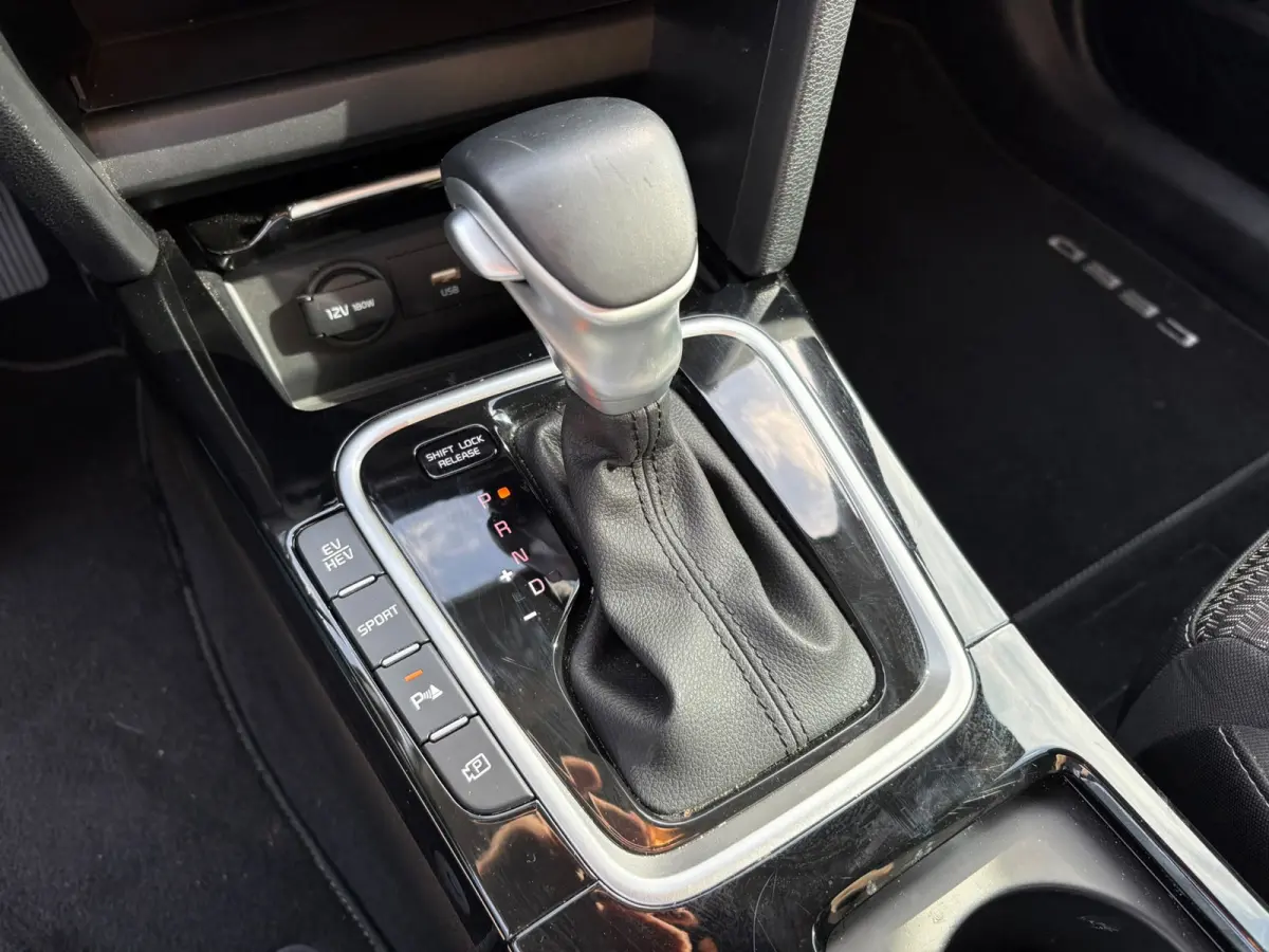 1.6 GDI PHEV DynamicLine GARANTIE, NIEUW STAAT !