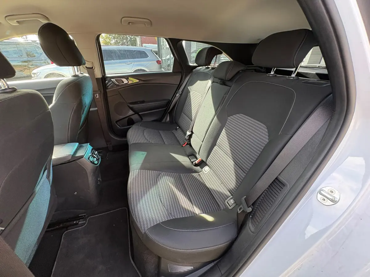 1.6 GDI PHEV DynamicLine GARANTIE, NIEUW STAAT !