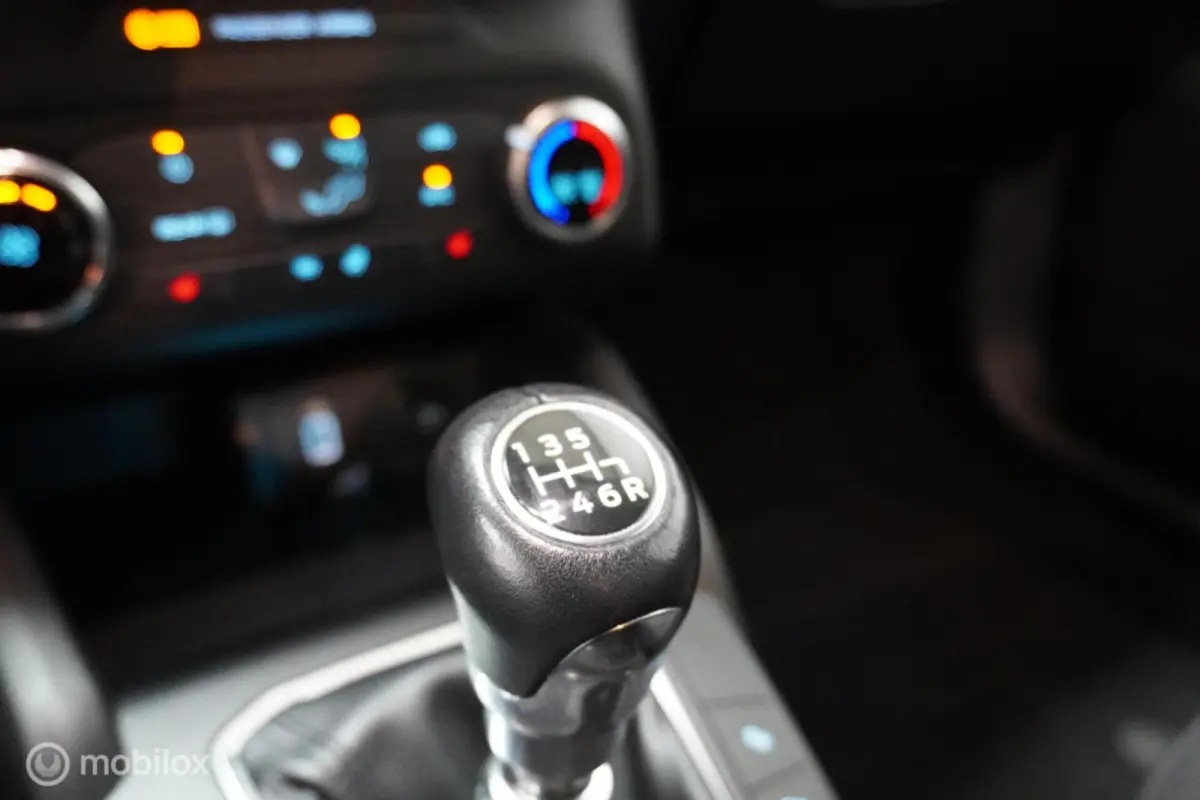 1.0 EcoBoost Trend Edition | winter pack | Navi.|
