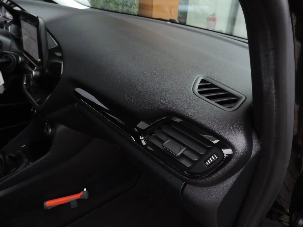 1.0-T Connected 34.000km | LED kopl | CarPlay | Airco | Cruise contr | Bluetooth | DAB | 1e Eig