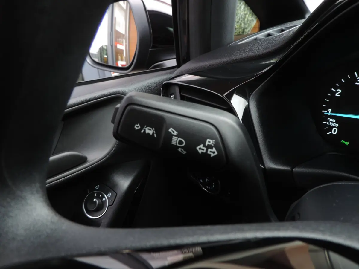 1.0-T Connected 34.000km | LED kopl | CarPlay | Airco | Cruise contr | Bluetooth | DAB | 1e Eig
