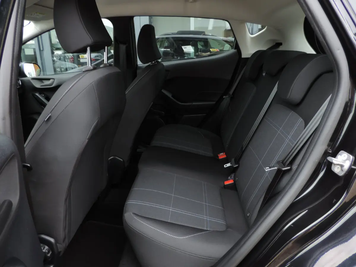 1.0-T Connected 34.000km | LED kopl | CarPlay | Airco | Cruise contr | Bluetooth | DAB | 1e Eig