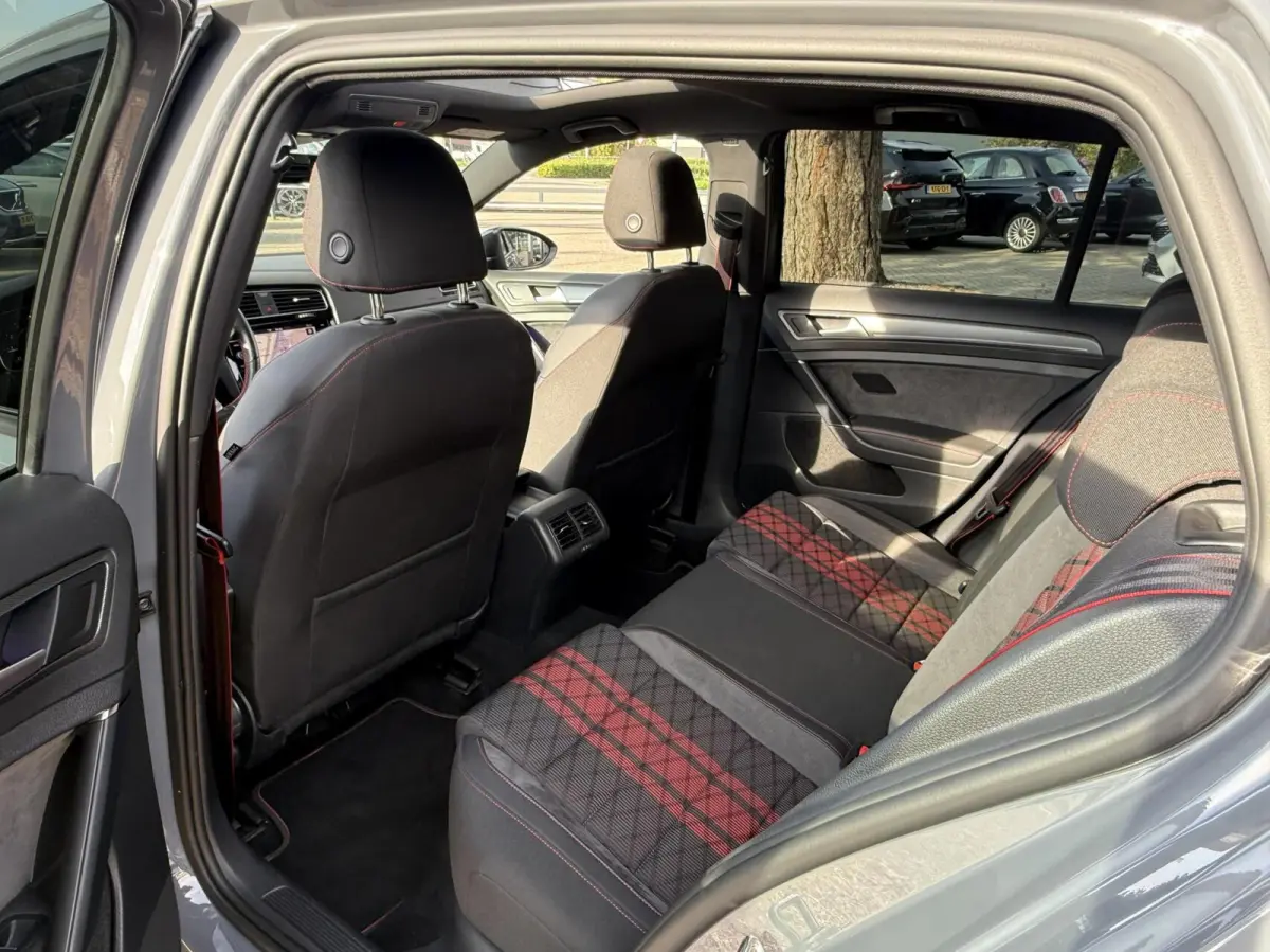 2.0 TSI GTI TCR stage 2 Akra pano top staat
