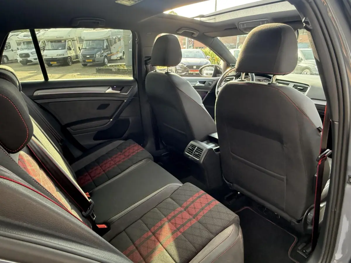 2.0 TSI GTI TCR stage 2 Akra pano top staat