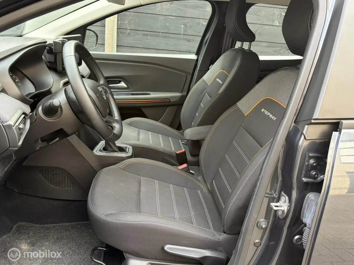 1.0 TCe 90 Comfort Clima / Keyless entry / nav / carplay 18.802KM!!!!