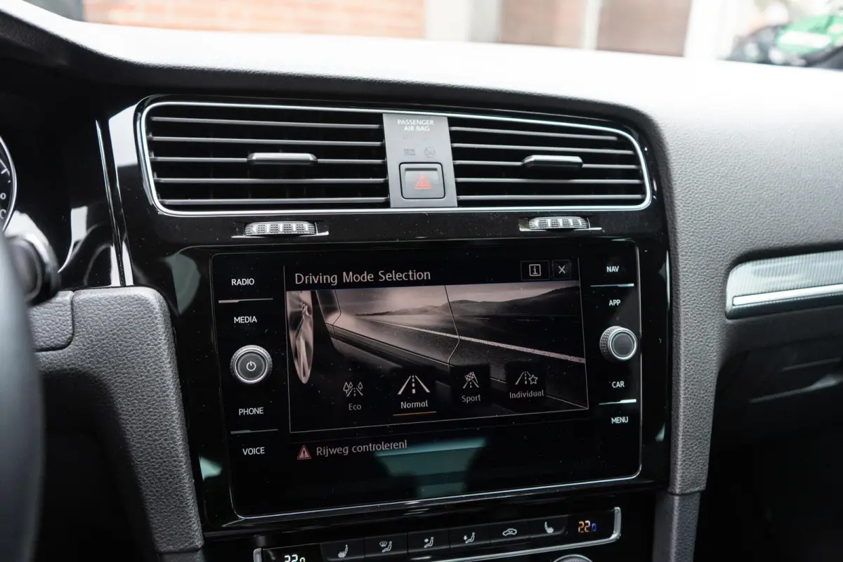 1.5 TSI Highline R-Line Pano / Camera / ACC