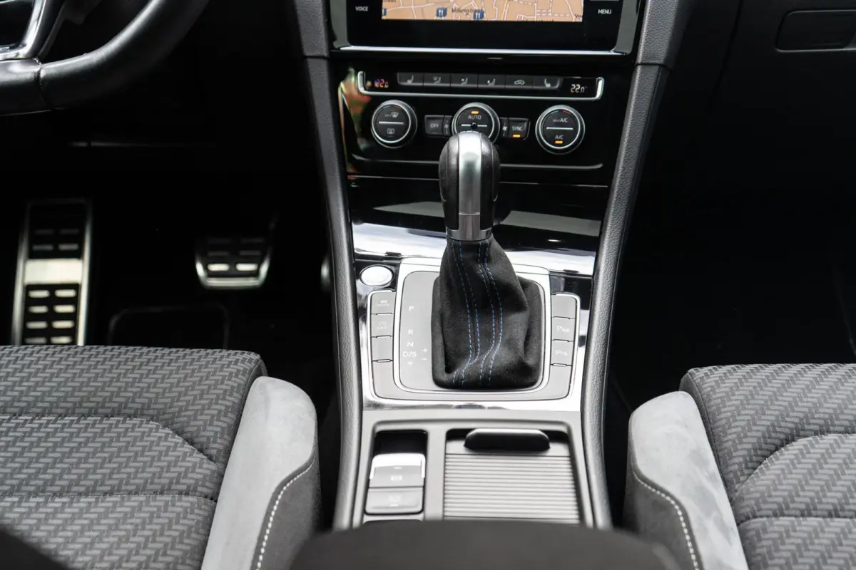 1.5 TSI Highline R-Line Pano / Camera / ACC