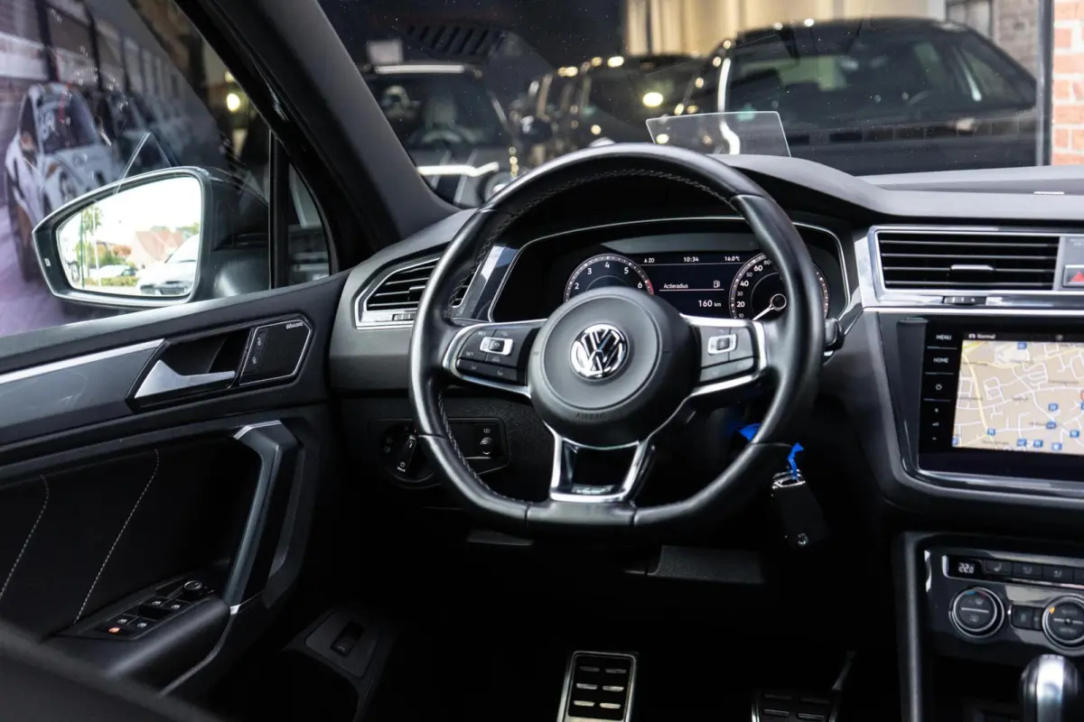 2.0 TSI 4Motion R-Line Pano / Leder / Trekhaak
