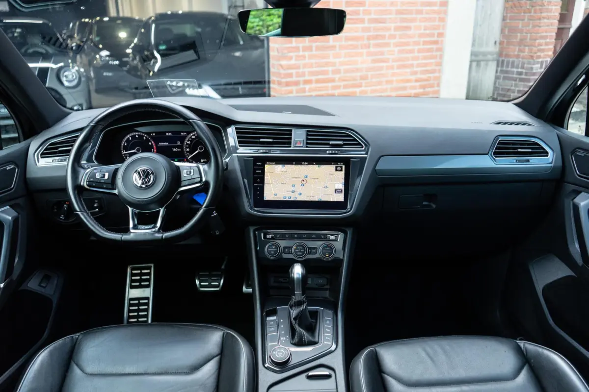 2.0 TSI 4Motion R-Line Pano / Leder / Trekhaak