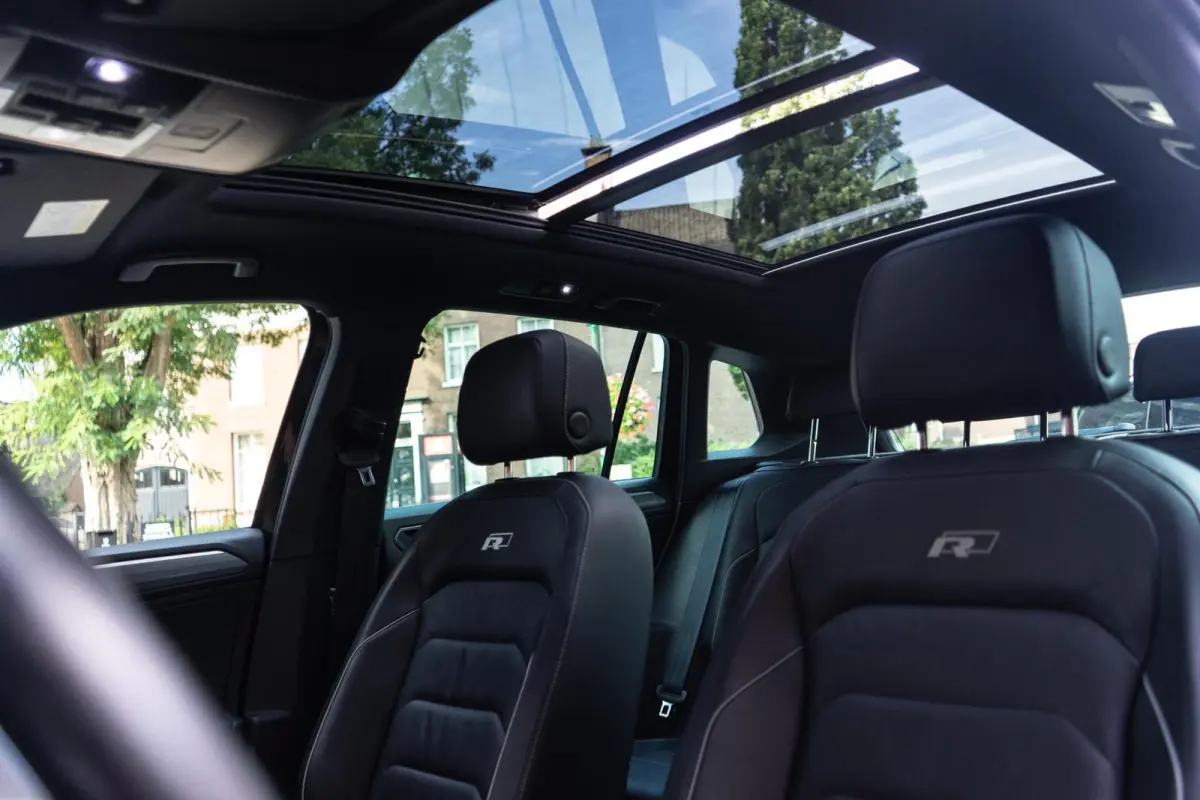 2.0 TSI 4Motion R-Line Pano / Leder / Trekhaak