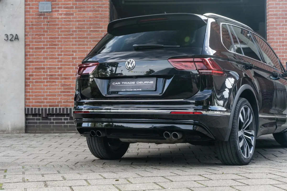 2.0 TSI 4Motion R-Line Pano / Leder / Trekhaak