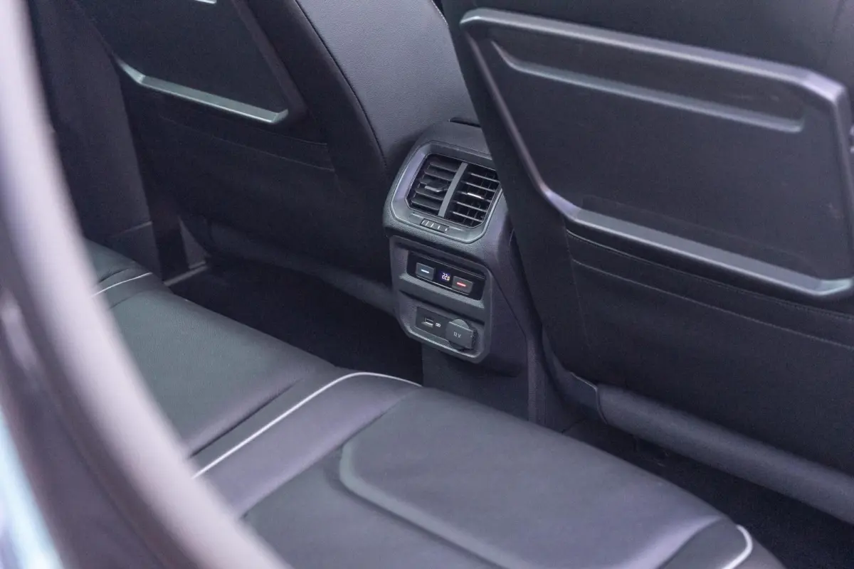 2.0 TSI 4Motion R-Line Pano / Leder / Trekhaak