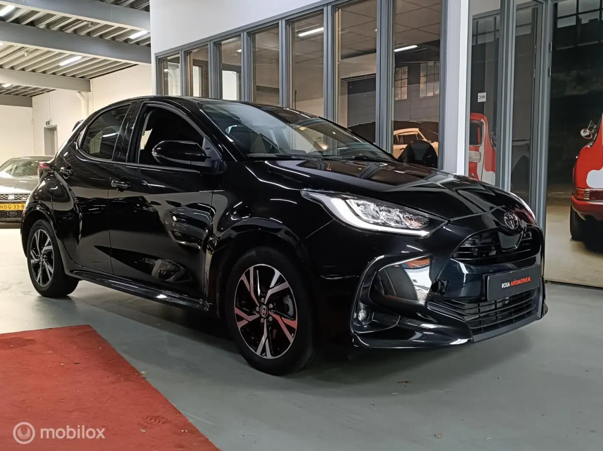 1.5 Hybrid AUTOMAAT 5 JAAR GARANTIE XENON LED camera CARPLAY ANDROID Cruide stoelver velgen