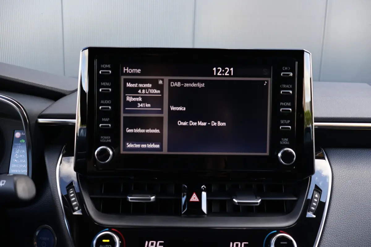 1.8 Hybrid Business Automaat | 10 jaar garantie! | Apple Carplay / Android Auto | Camera | Adaptieve Cruise Control
