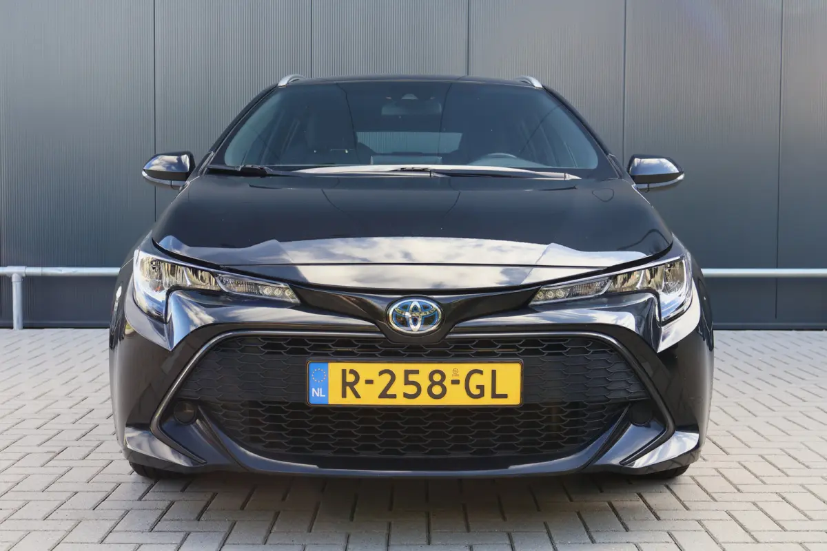 1.8 Hybrid Business Automaat | 10 jaar garantie! | Apple Carplay / Android Auto | Camera | Adaptieve Cruise Control