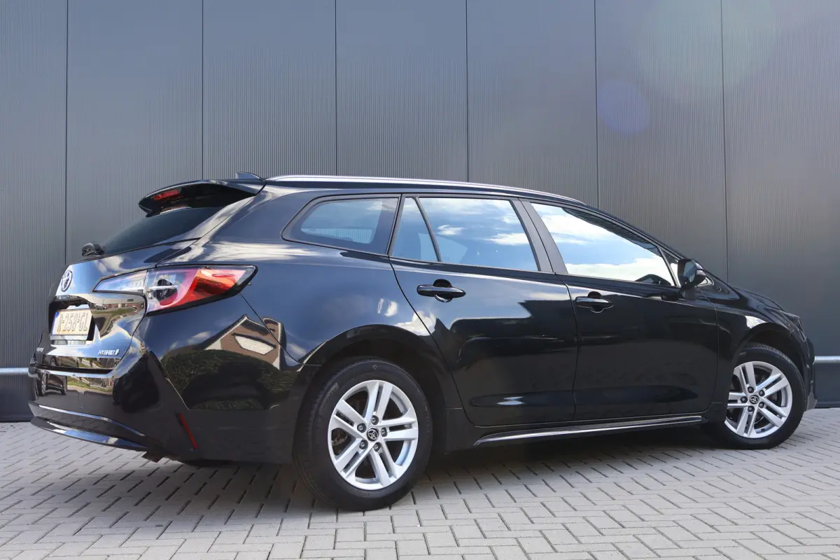 1.8 Hybrid Business Automaat | 10 jaar garantie! | Apple Carplay / Android Auto | Camera | Adaptieve Cruise Control