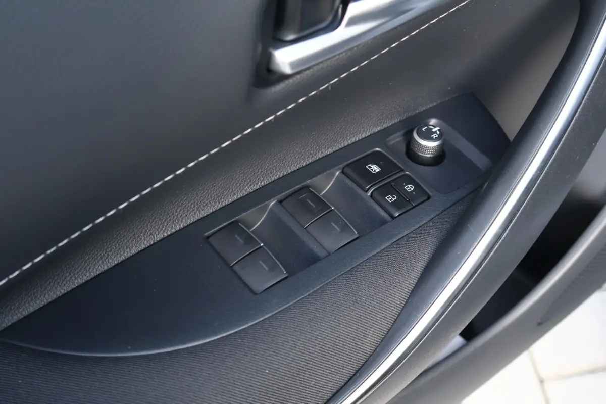 1.8 Hybrid Business Automaat | 10 jaar garantie! | Apple Carplay / Android Auto | Camera | Adaptieve Cruise Control