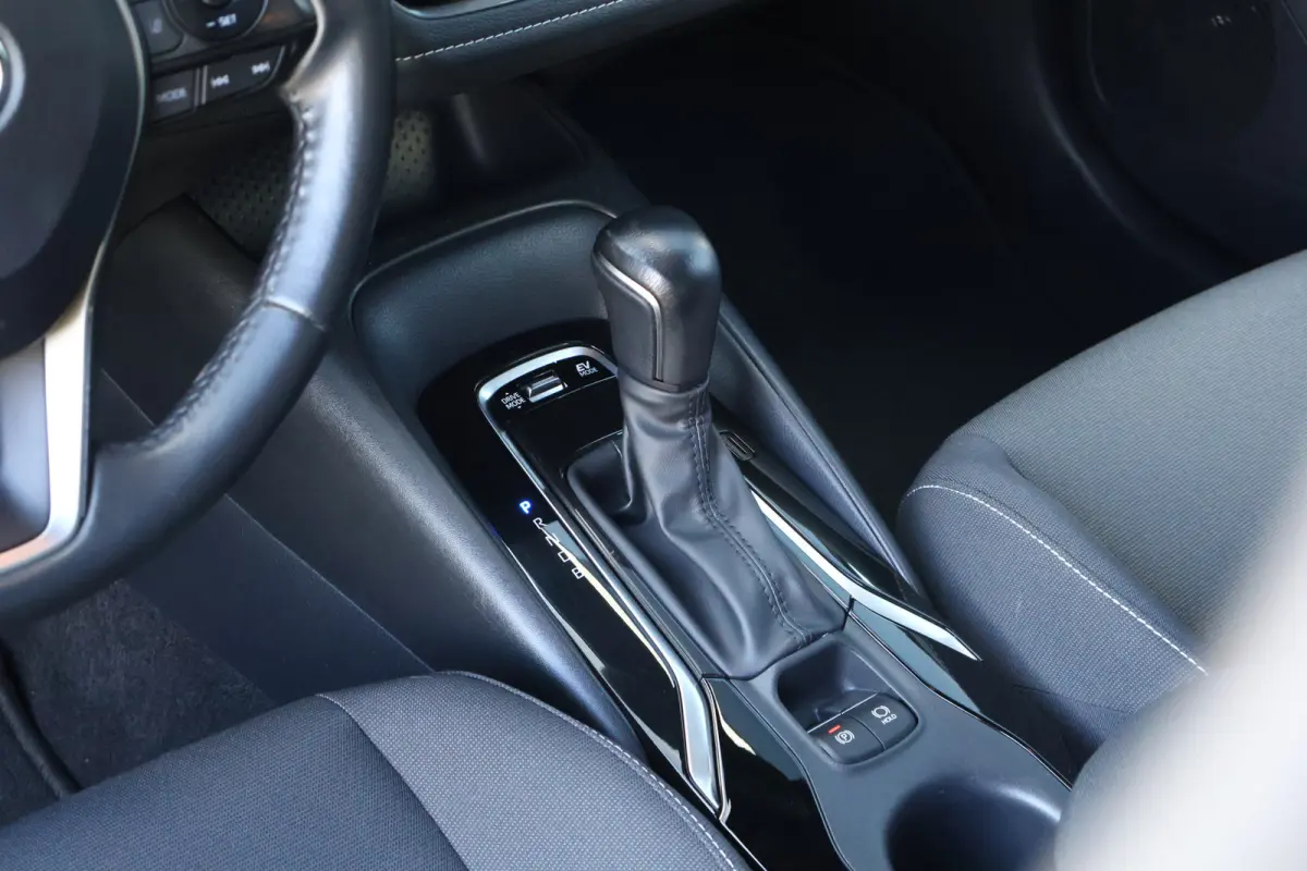 1.8 Hybrid Business Automaat | 10 jaar garantie! | Apple Carplay / Android Auto | Camera | Adaptieve Cruise Control