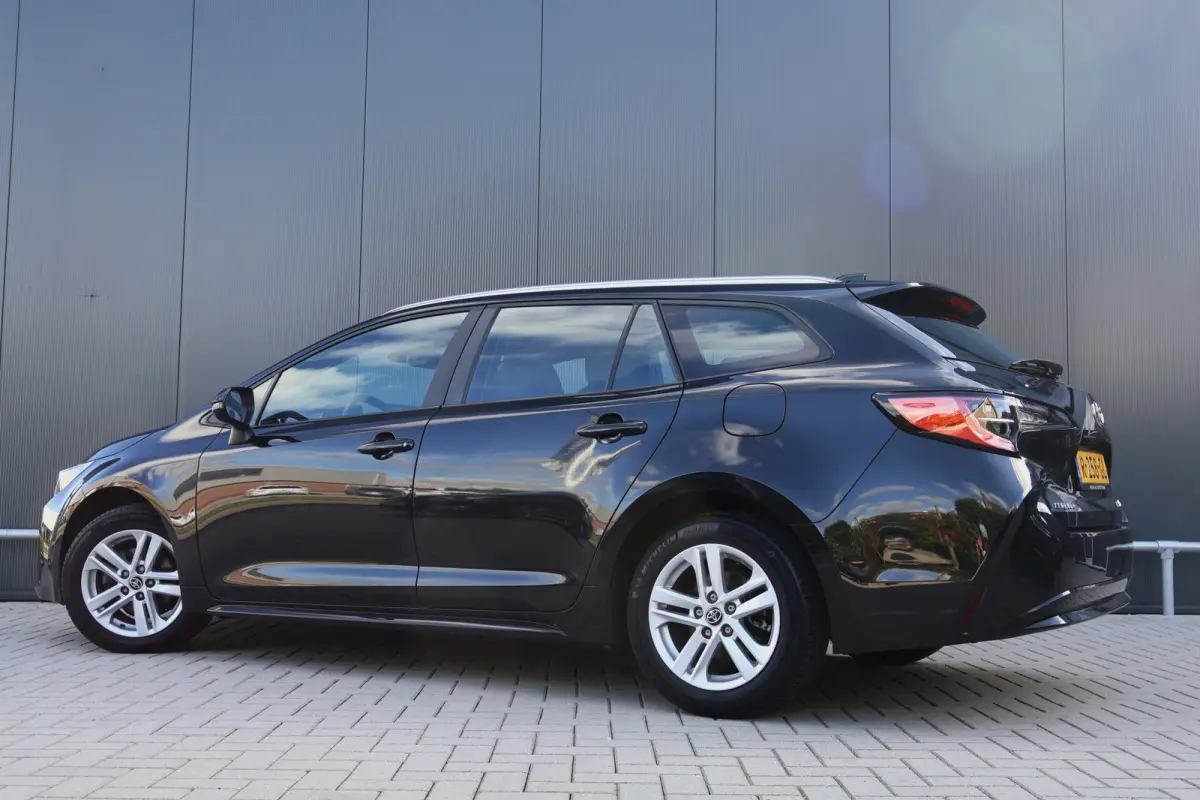 1.8 Hybrid Business Automaat | 10 jaar garantie! | Apple Carplay / Android Auto | Camera | Adaptieve Cruise Control