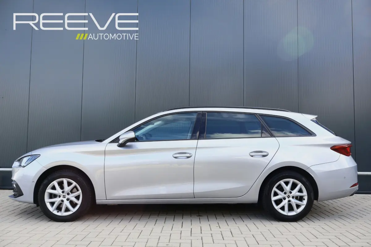 1.0 TSI Style Business Intense | Wegklapbare Trekhaak | Camera | Adaptieve Cruise Control | Apple Carplay / Android Auto