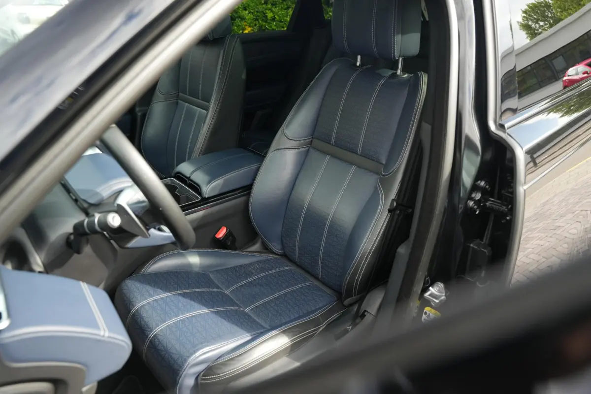 3.0 D300 AWD R-Dynamic HSE BTW Panoramadak Adapt. Cruise Stoelclima Massage HeadUp Meridian Luxe Leder Matrix LED