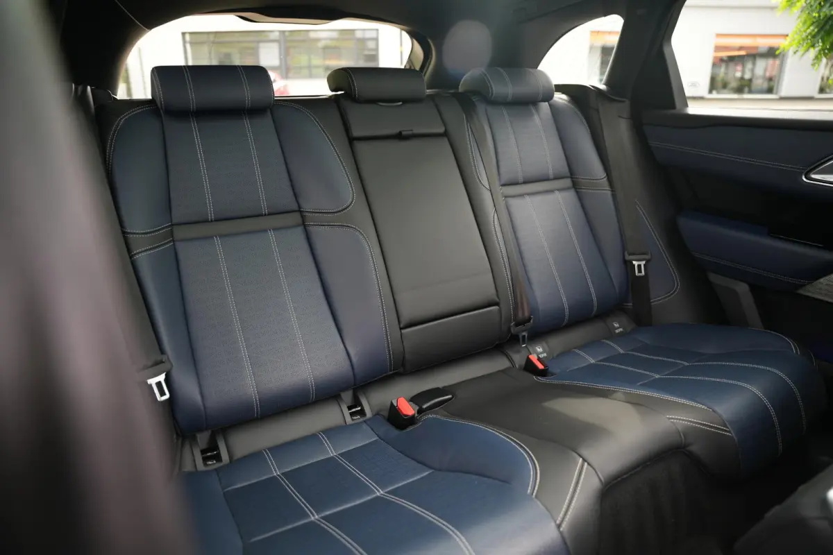3.0 D300 AWD R-Dynamic HSE BTW Panoramadak Adapt. Cruise Stoelclima Massage HeadUp Meridian Luxe Leder Matrix LED