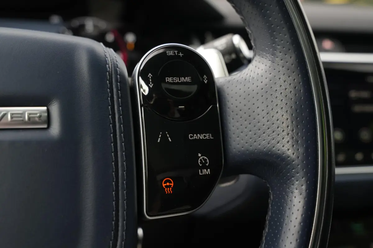 3.0 D300 AWD R-Dynamic HSE BTW Panoramadak Adapt. Cruise Stoelclima Massage HeadUp Meridian Luxe Leder Matrix LED