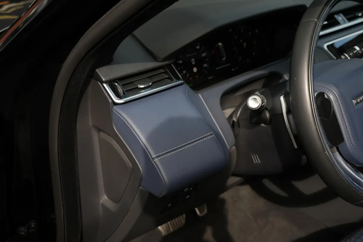 3.0 D300 AWD R-Dynamic HSE BTW Panoramadak Adapt. Cruise Stoelclima Massage HeadUp Meridian Luxe Leder Matrix LED