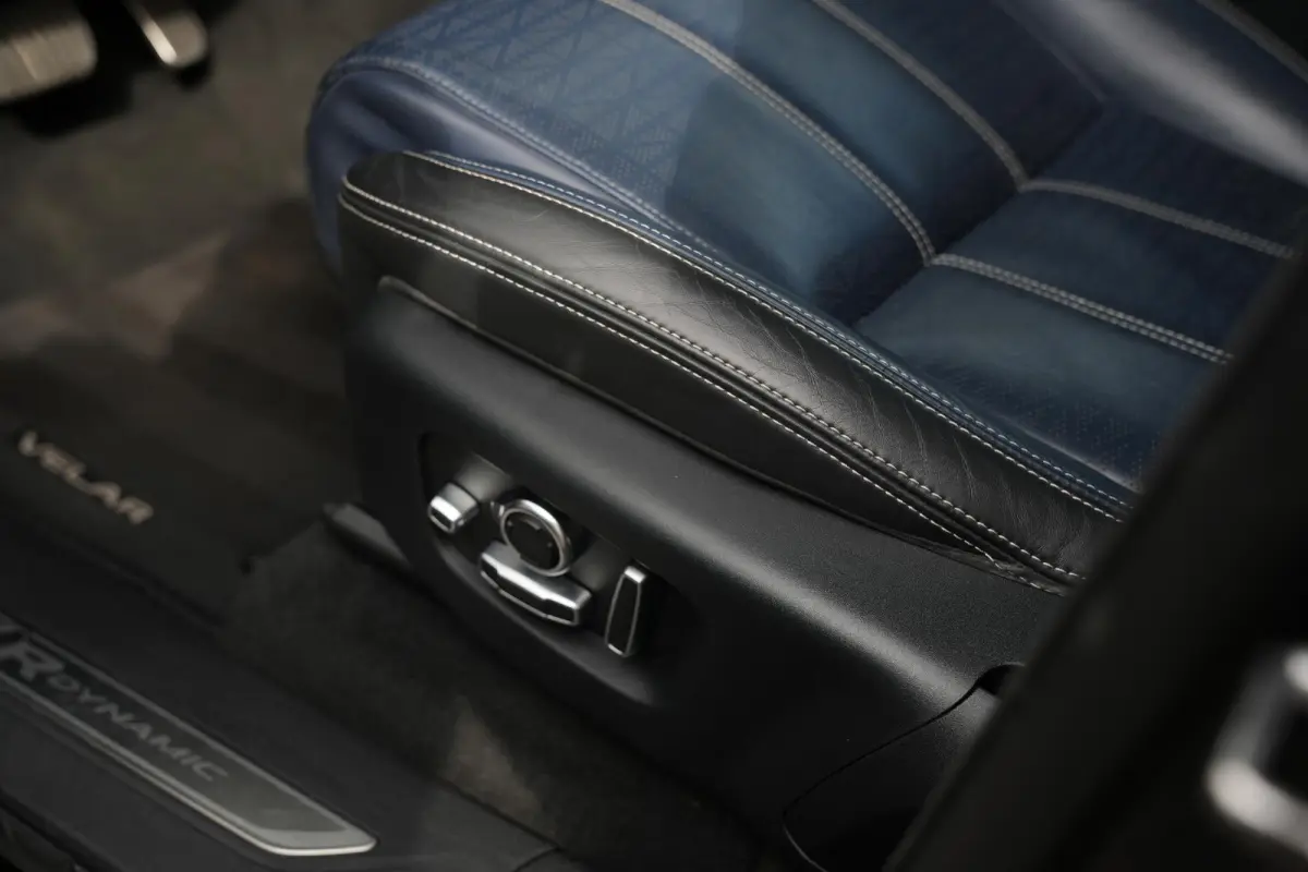 3.0 D300 AWD R-Dynamic HSE BTW Panoramadak Adapt. Cruise Stoelclima Massage HeadUp Meridian Luxe Leder Matrix LED