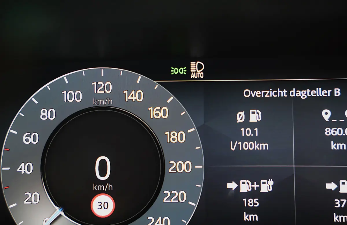 2.0 P400e Edition / Head Up / 360 Camera / Two Tone Leder / Acc / Lane Assist / Dode Hoek / Trekhaak