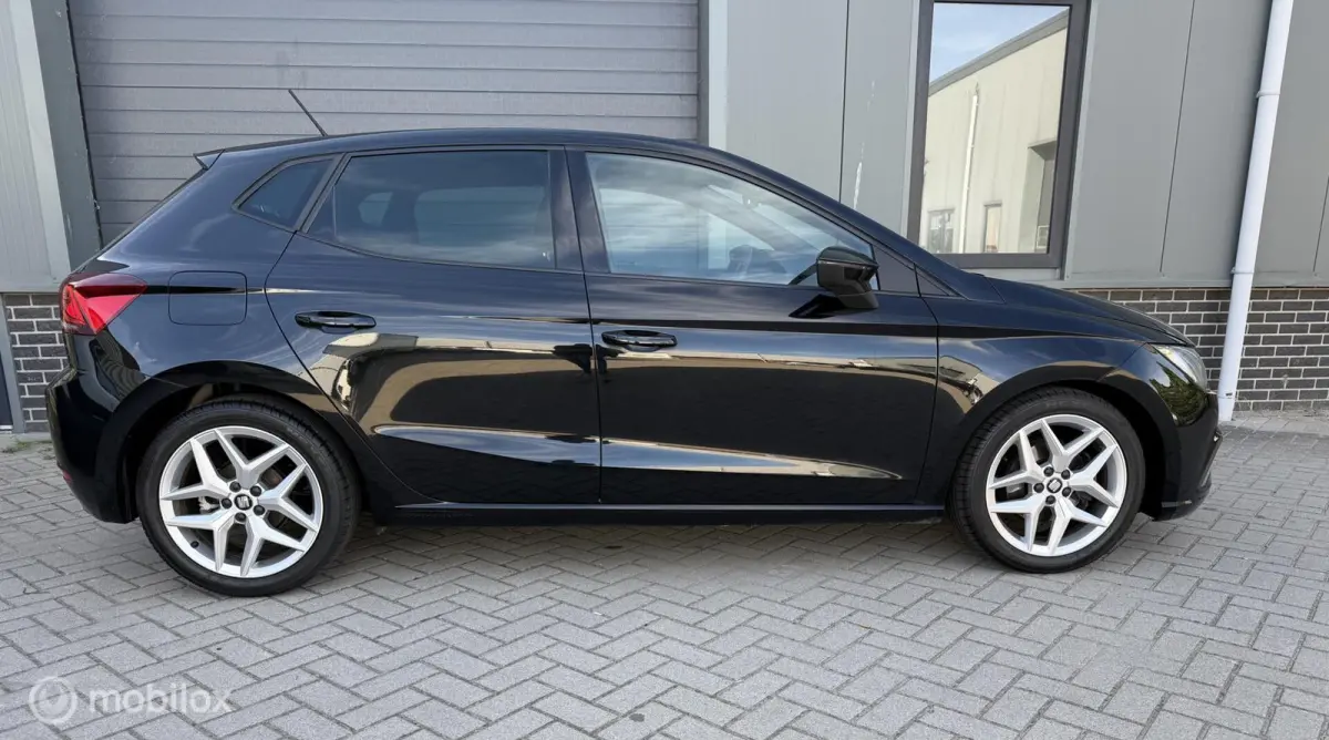 1.0 TSI FR/ 116 PK/ 5 DEURS/ CARPLAY/ AIRCO