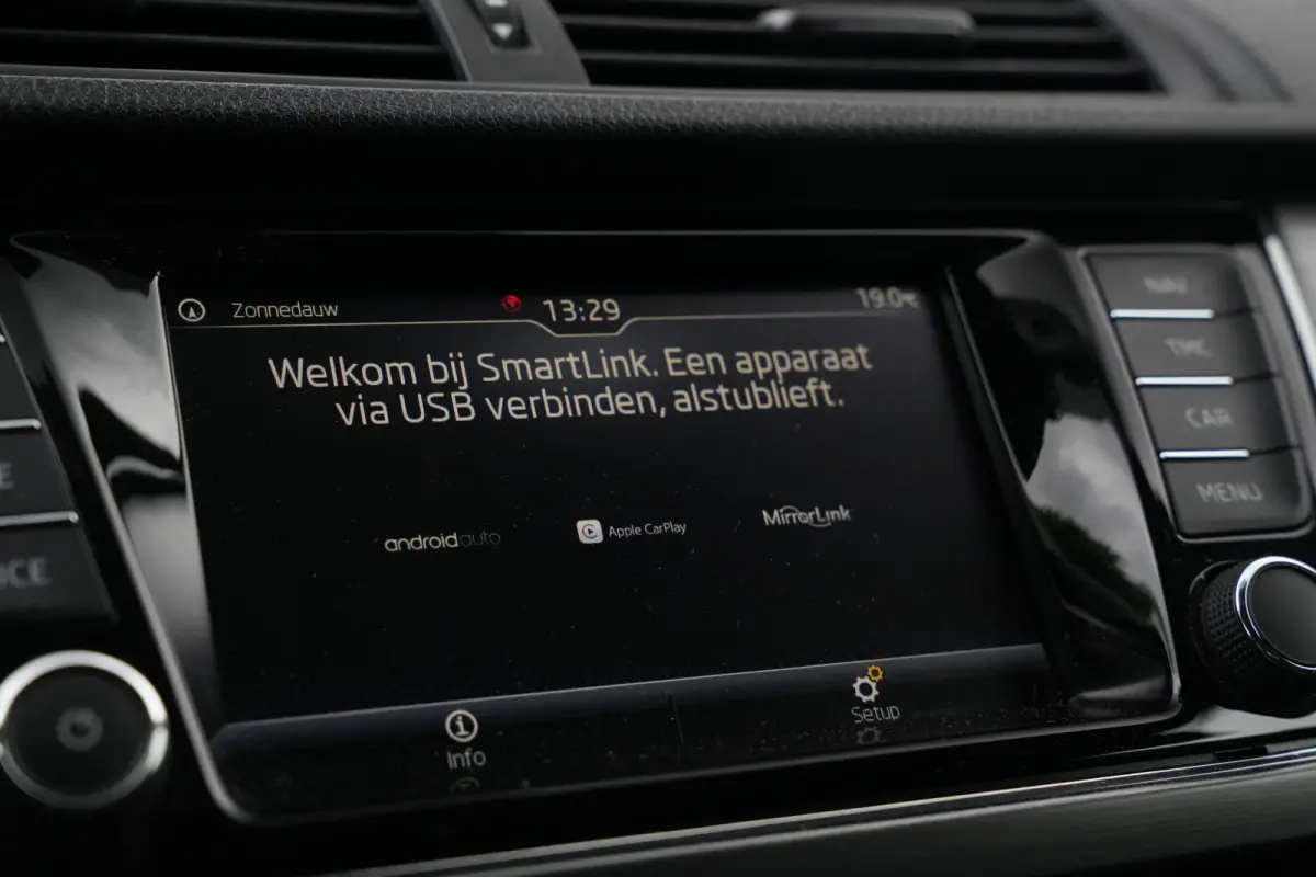 1.0 TSI Business Edition Carplay DAB+ Cruise Clima Navi 16''LM