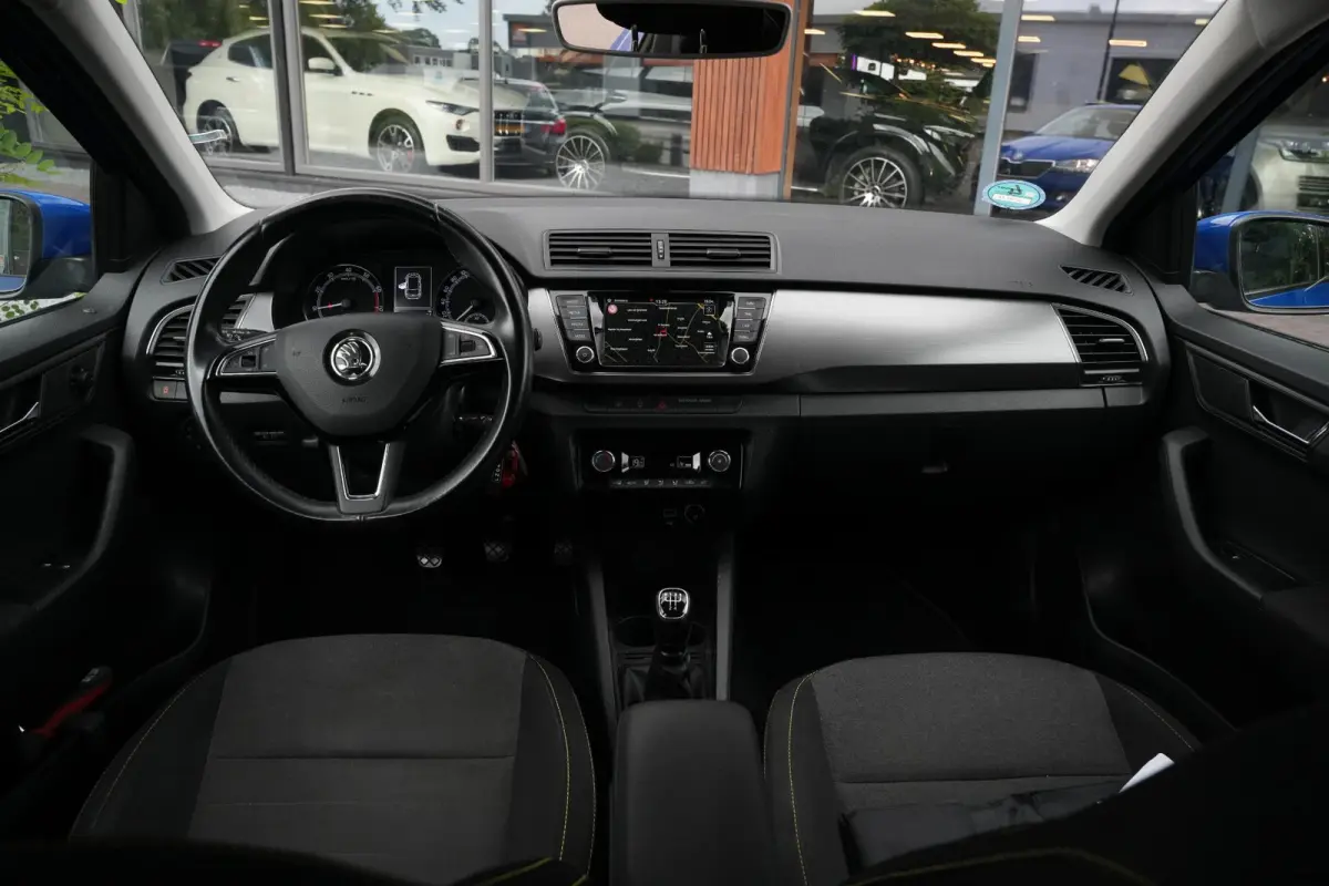 1.0 TSI Business Edition Carplay DAB+ Cruise Clima Navi 16''LM