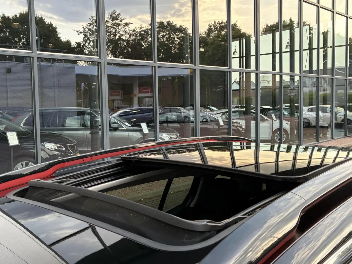 1.6 Plug-in Hybrid Carplay Pano Led 2022 Automaat Leer 360 Camera Pdc Eerste Eigenaar Vol Opties Hoge Instap Perfecte Staat