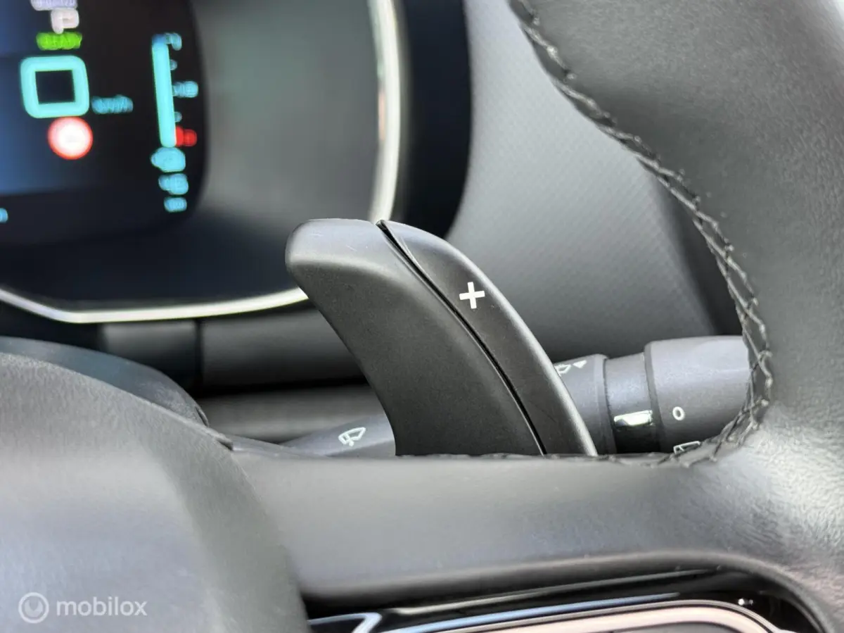 1.6 Plug-in Hybrid 225 Shine Pano Camera Vol