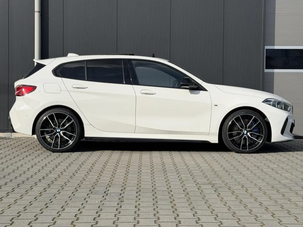 M135i xDrive|H/K|Led|pano|carplay|kuiptstoel