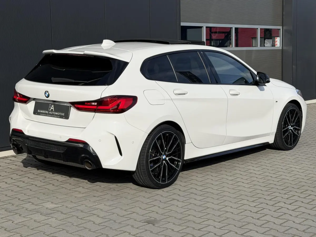 M135i xDrive|H/K|Led|pano|carplay|kuiptstoel