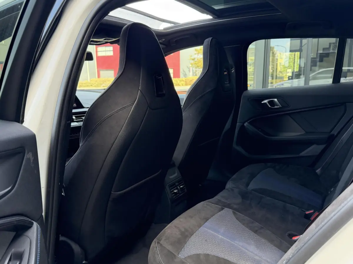 M135i xDrive|H/K|Led|pano|carplay|kuiptstoel
