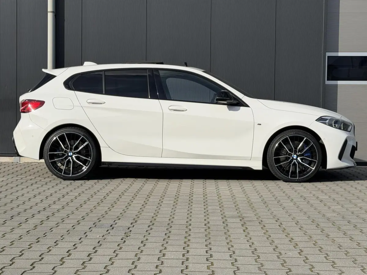 M135i xDrive|H/K|Led|pano|carplay|kuiptstoel