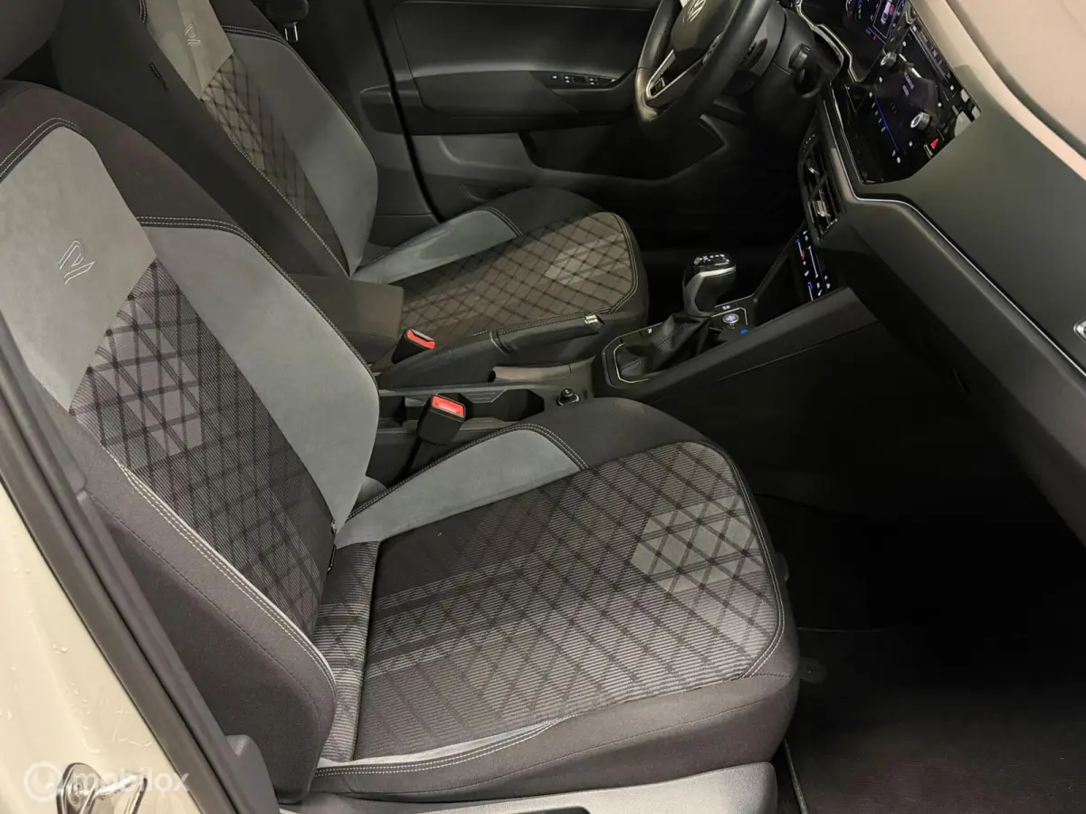 1.0 TSI R-Line Panorama/Ascot/Keyless/Trekhaak