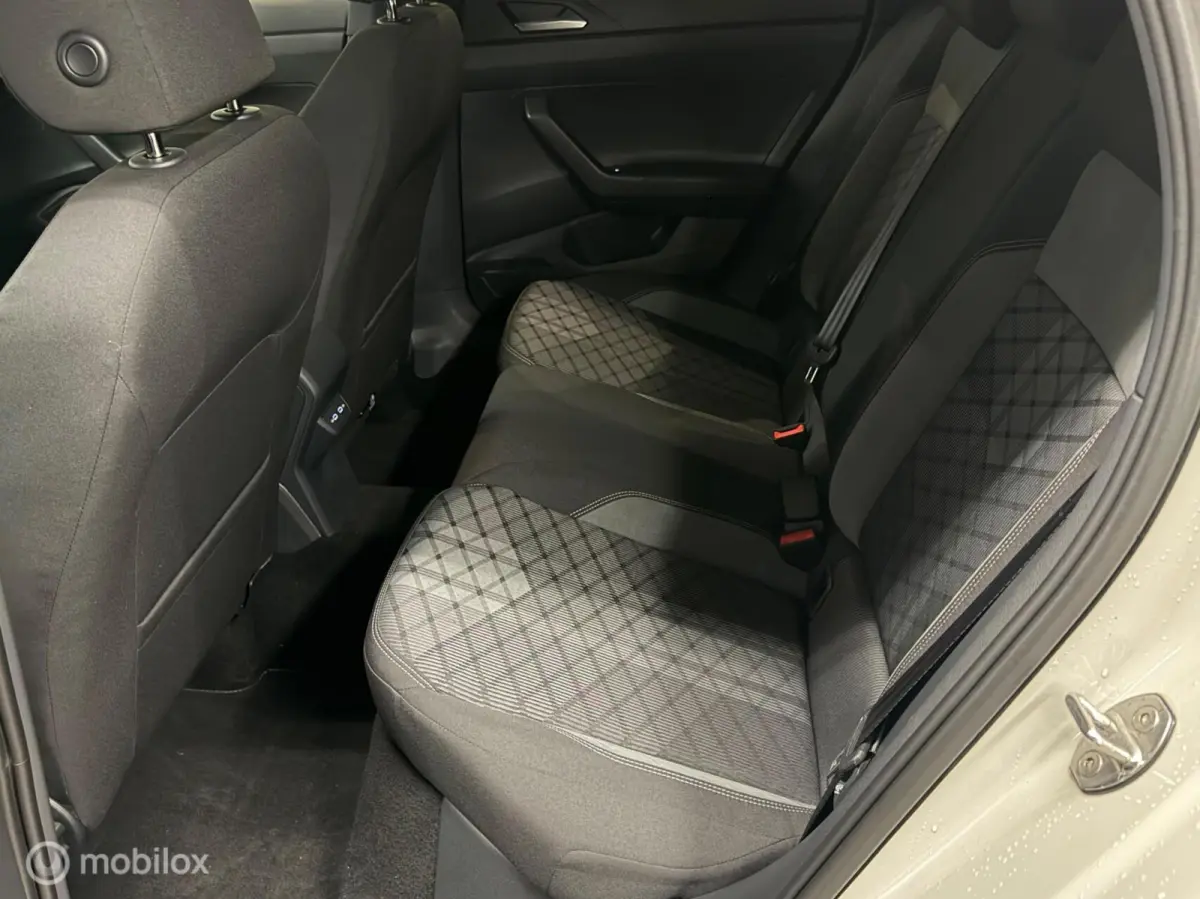 1.0 TSI R-Line Panorama/Ascot/Keyless/Trekhaak