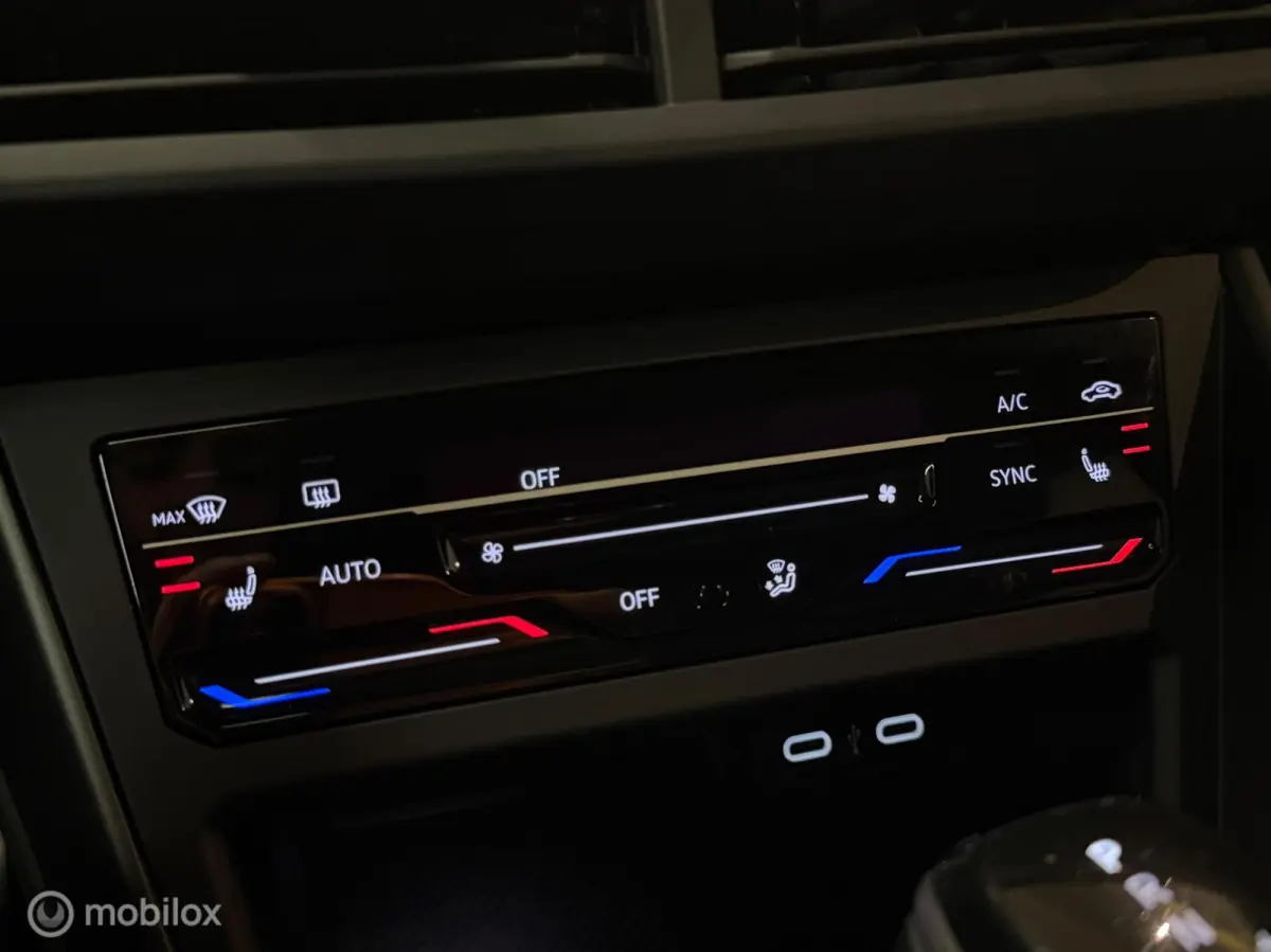 1.0 TSI R-Line Panorama/Ascot/Keyless/Trekhaak