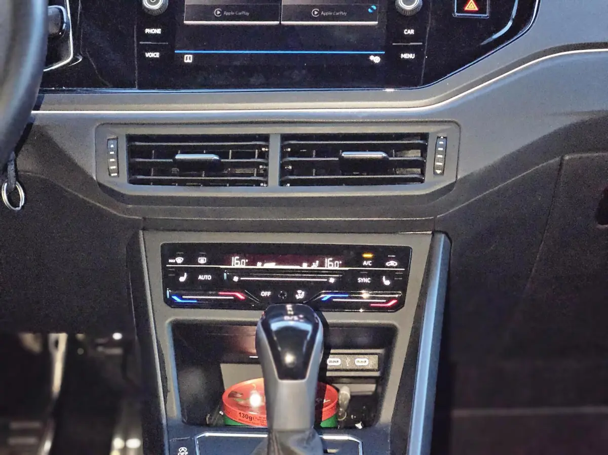 1.0 TSI R-Line Automaat Led Navi Stoelverwarming