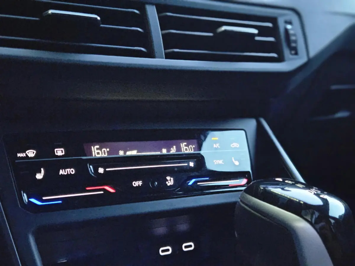1.0 TSI R-Line Automaat Led Navi Stoelverwarming