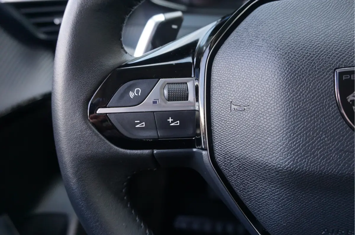 1.2 Hybrid 110 e-DCS6 Allure Cruise control adaptief/file assistent