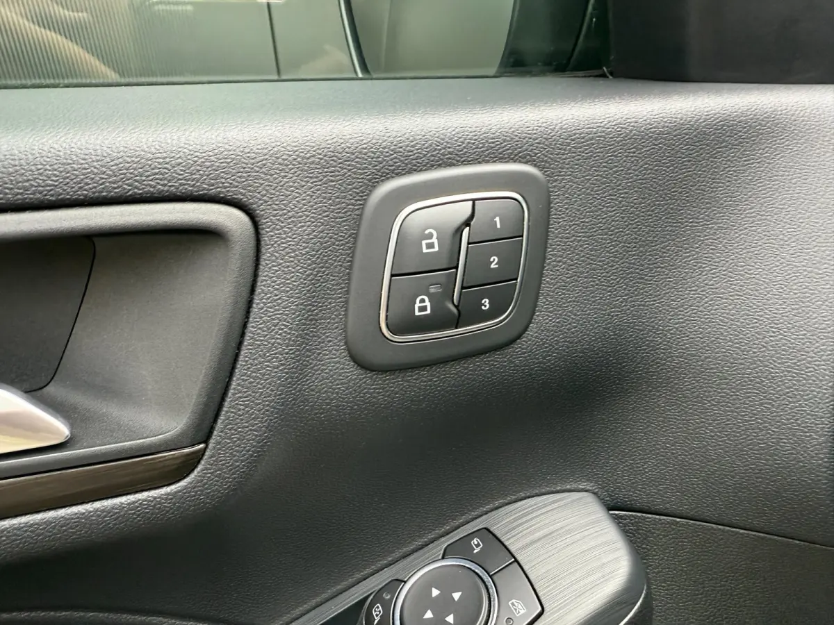 2.5 225pk PHEV Vignale Navi, BLIS, Trekhaak, Adop Cruise, Camera's, Winter, Memory etc. etc.