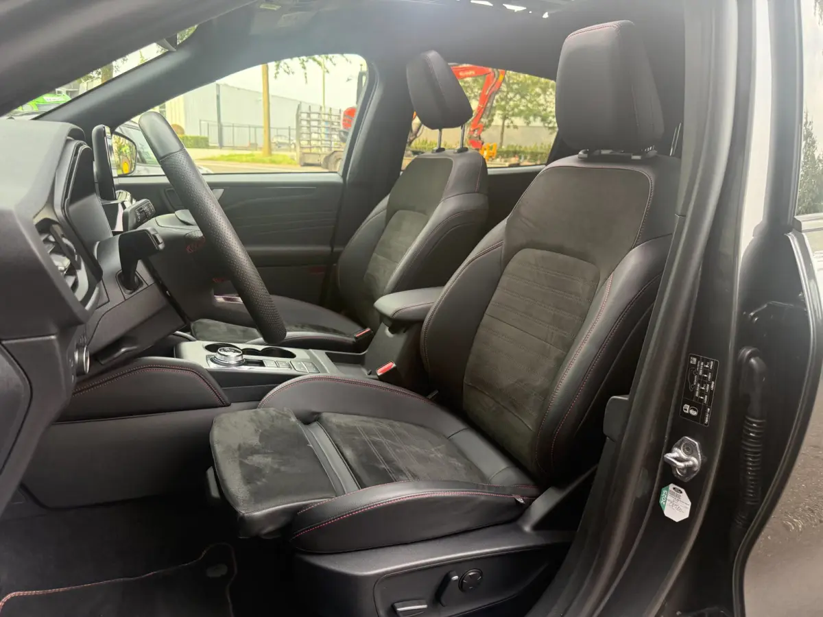 2.5 225pk PHEV ST-Line X Panorama, Trekhaak, AGR, Winter BOMVOL!
