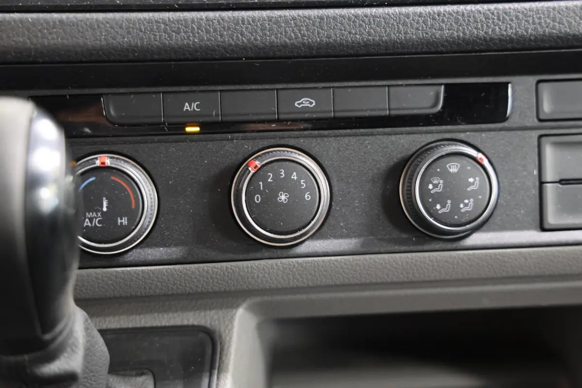 2.0 TDI AUTOMAAT L3H3 LAADKLEP EN TREKHAAK